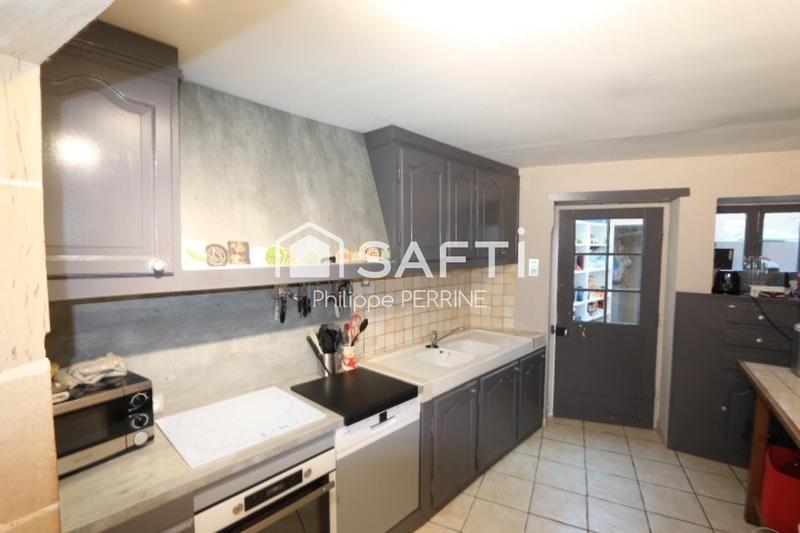 Maison - 198 m² - 9 pièces