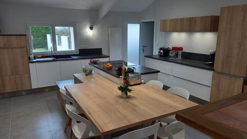 Maison en pierre - 195 m² - 5 pièces