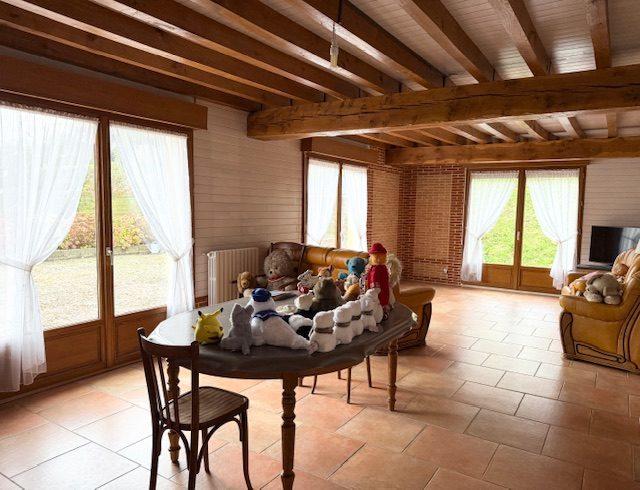 Maison - 144 m² - 7 pièces