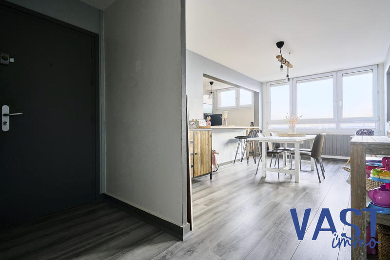 Appartement - 67 m² - 3 pièces