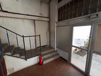 Local commercial - 1 027 m²