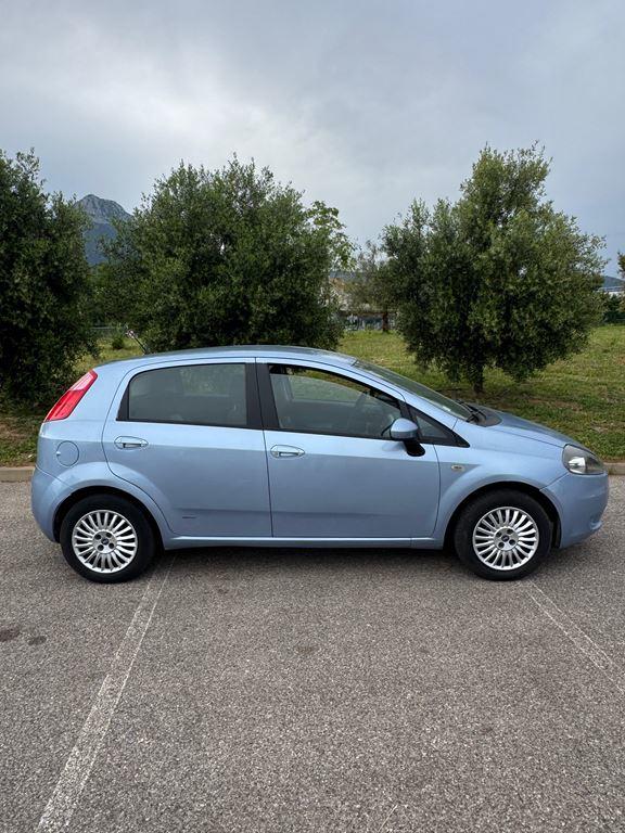 Fiat Grande Punto 1.4i 80/ Revision Ok/ Embrayage Ok