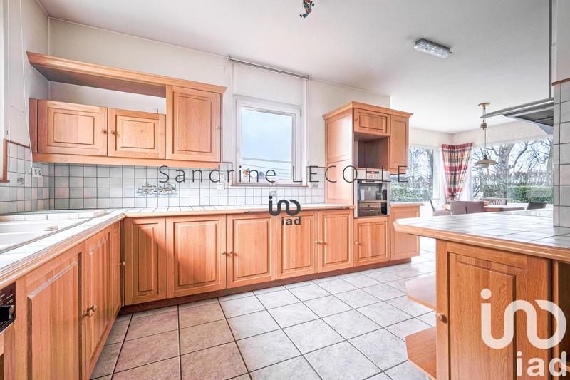 Maison - 448 m² - 9 pièces