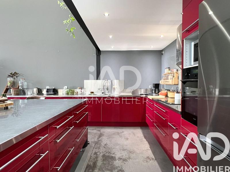 Loft - 248 m² - 8 pièces