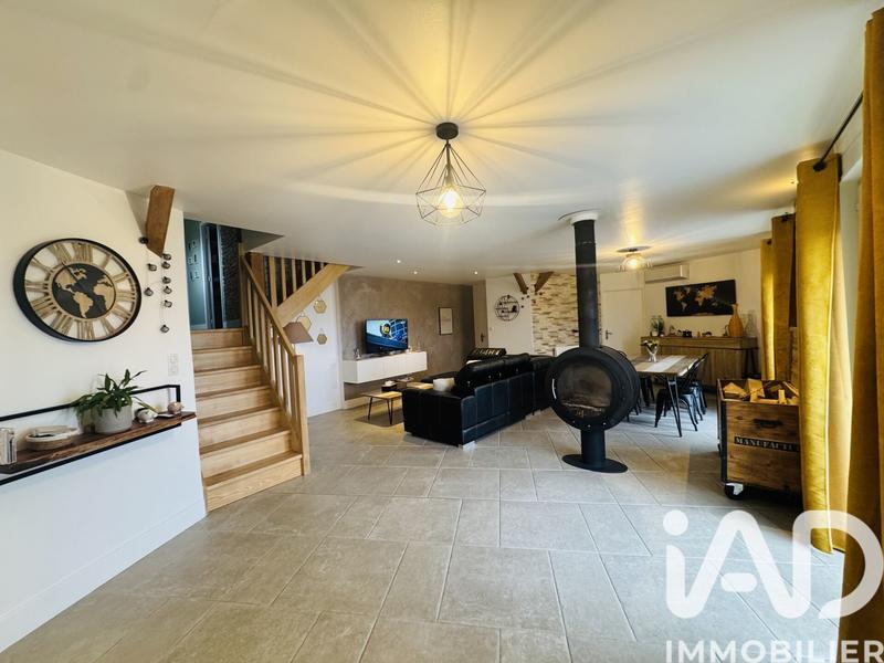 Maison - 138 m² - 6 pièces