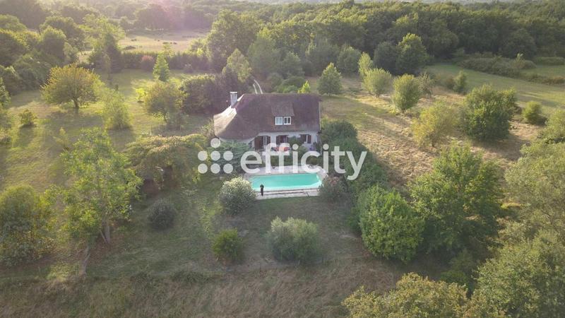 Demeure - 210 m² - 6 pièces