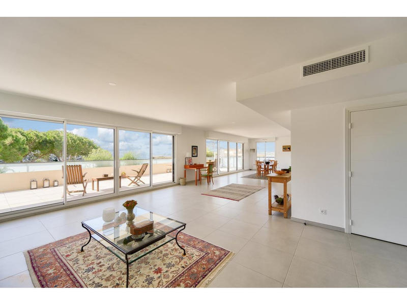 Appartement - 197 m² - 5 pièces