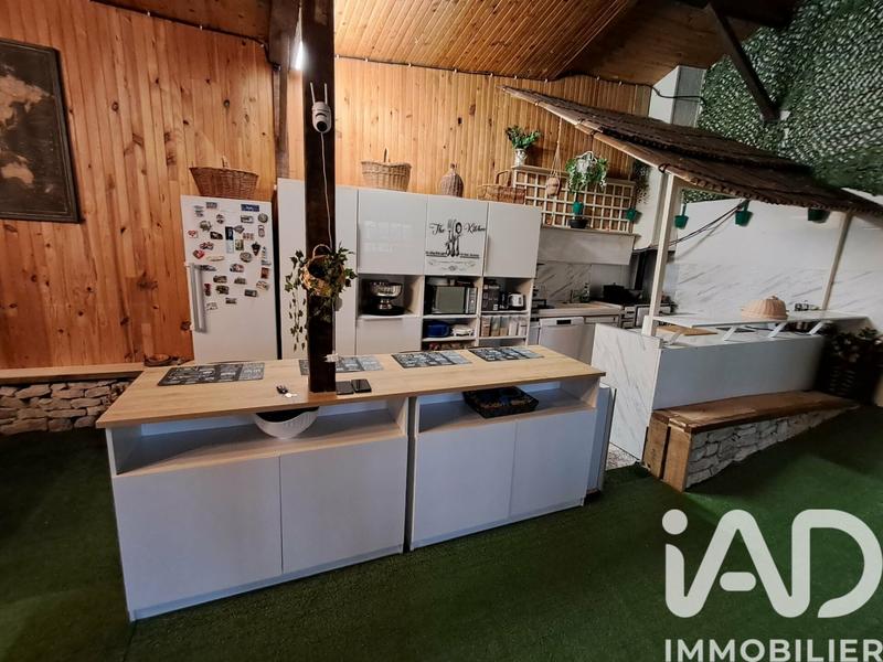 Maison - 202 m² - 5 pièces