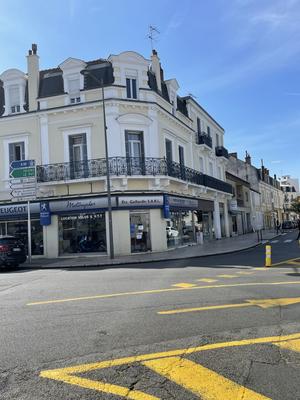 Local commercial - 190 m²