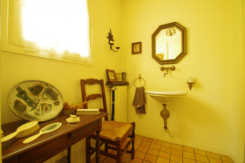 Maison - 307 m² - 10 pièces