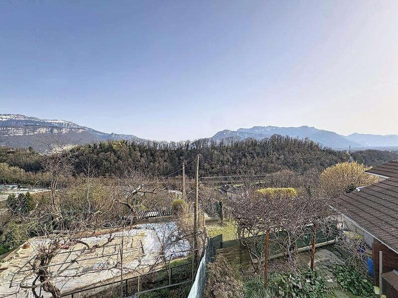 Maison - 104 m² - 7 pièces