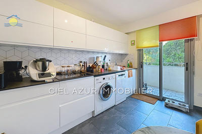 Appartement - 77 m² - 3 pièces