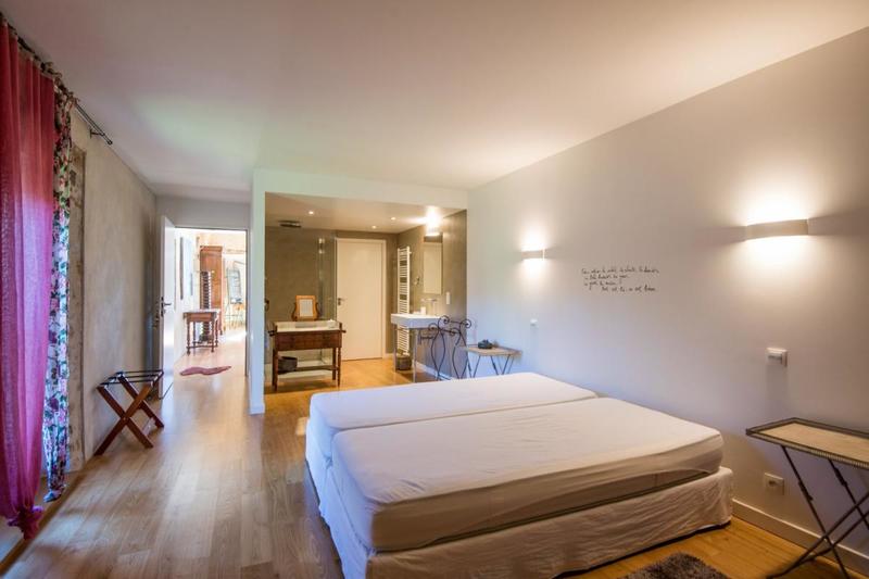 Maison de maîtres - 600 m² - 13 pièces