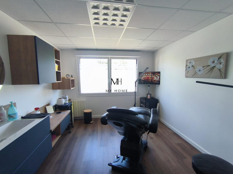 Maison - 200 m² - 8 pièces