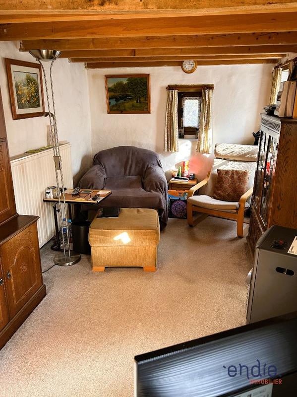 Maison - 385 m² - 11 pièces