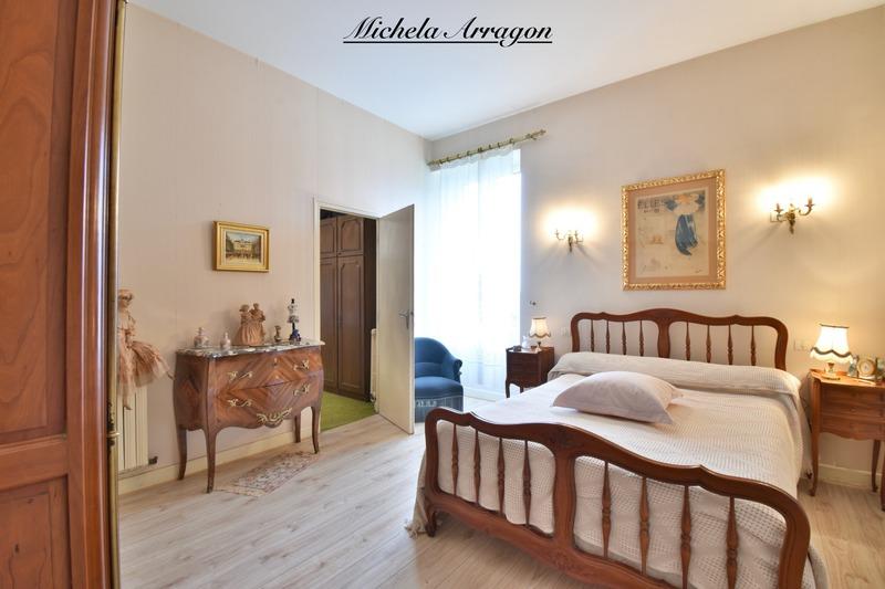 Propriété - 196 m² - 7 pièces