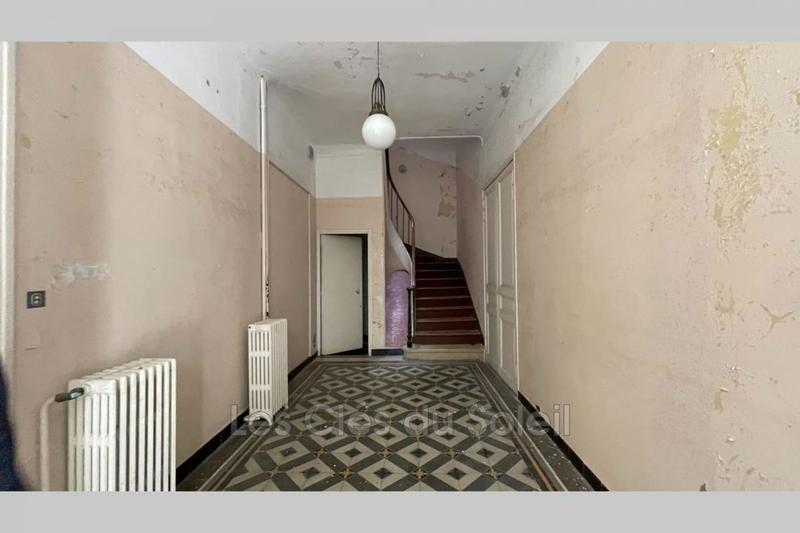 Maison - 357 m² - 14 pièces