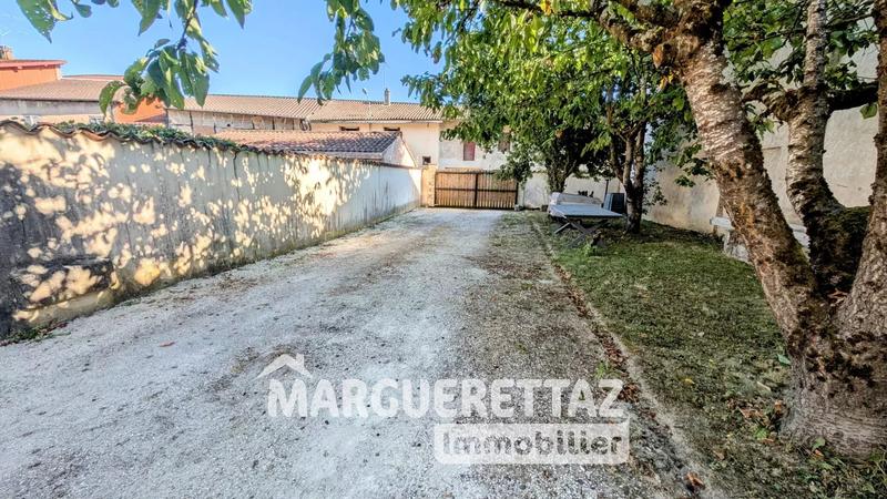 Appartement - 93 m² - 3 pièces