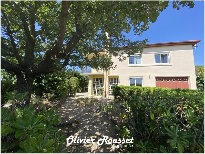 Maison - 196 m² - 6 pièces