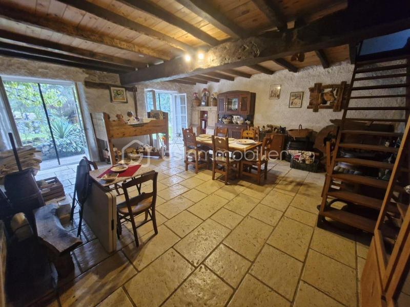 Longère - 350 m² - 15 pièces