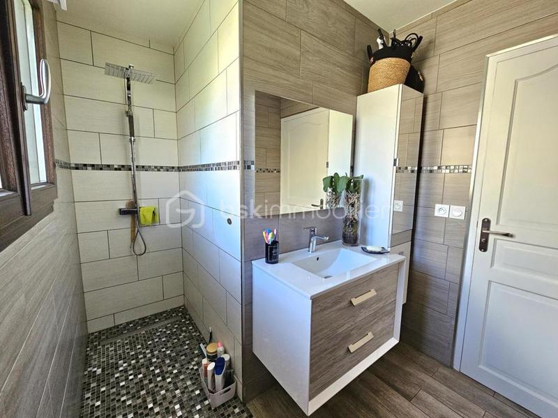 Pavillon - 130 m² - 6 pièces