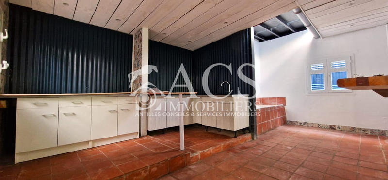 Maison - 164 m² - 8 pièces