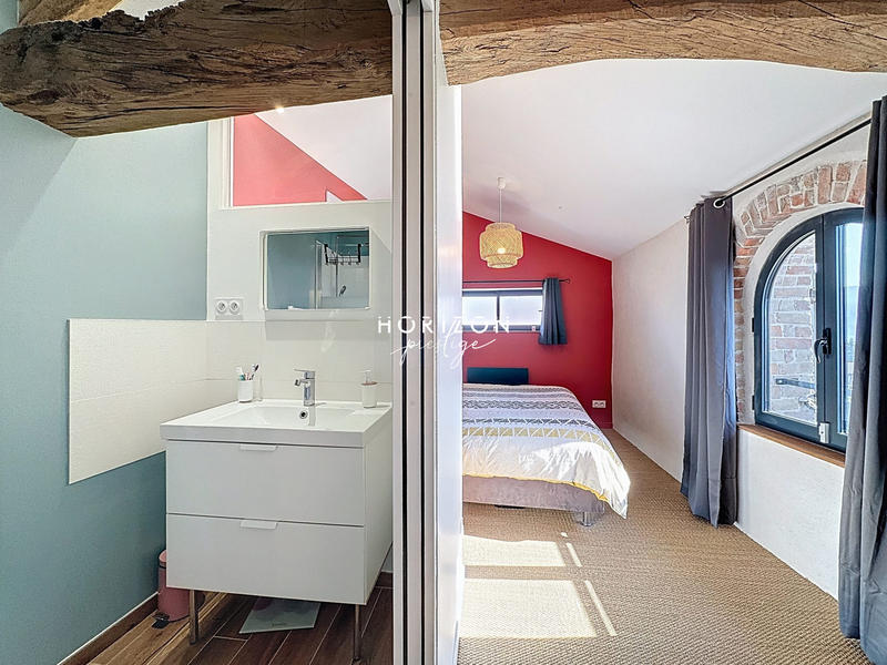 Maison ancienne - 433 m² - 10 pièces