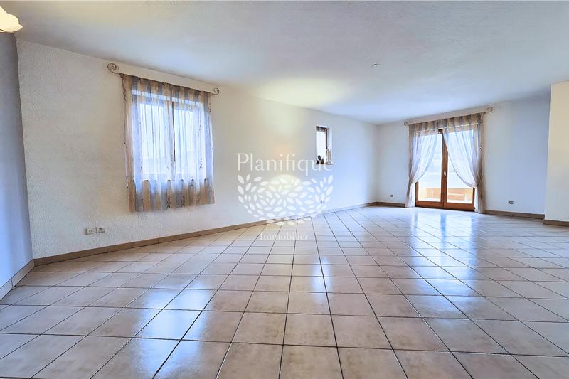 Appartement - 97 m² - 4 pièces