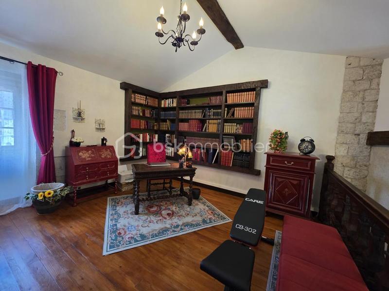 Propriété - 181 m² - 5 pièces