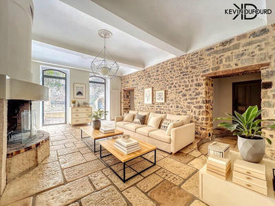 Maison de ville - 200 m² - 7 pièces