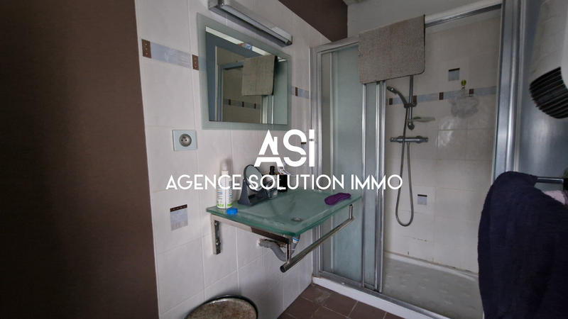 Maison - 219 m² - 7 pièces