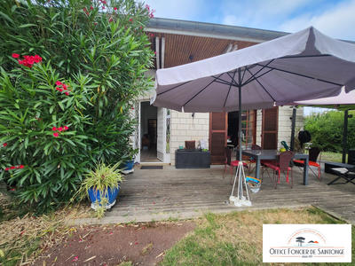 Maison traditionnelle - 185 m² - 8 pièces