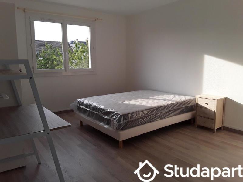 Chambre - 14 m² - 1 pièce