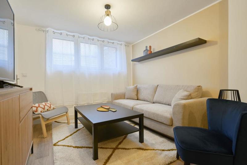 Maison - 94 m² - 6 pièces