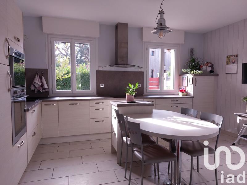 Maison - 166 m² - 6 pièces