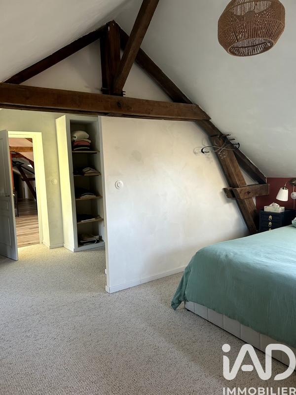 Maison - 210 m² - 5 pièces