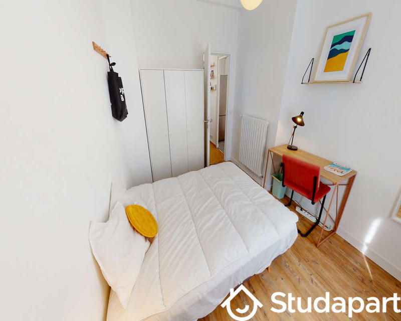 Chambre - 90 m² - 1 pièce