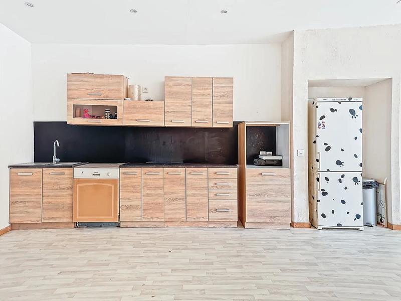 Maison - 177 m² - 8 pièces