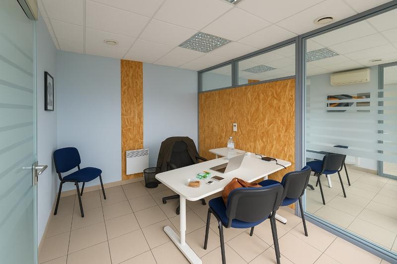 Bureau - 62 m²