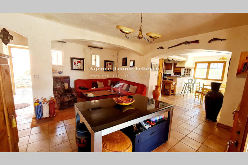 Maison - 180 m² - 5 pièces