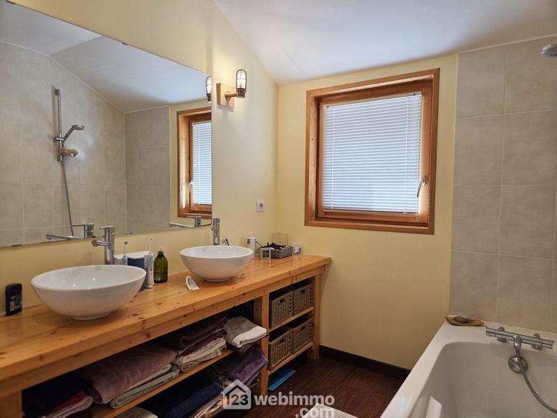 Maison - 118 m² - 3 pièces