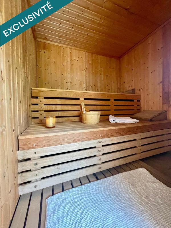 Maison - 197 m² - 7 pièces