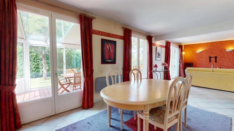 Pavillon - 157 m² - 6 pièces