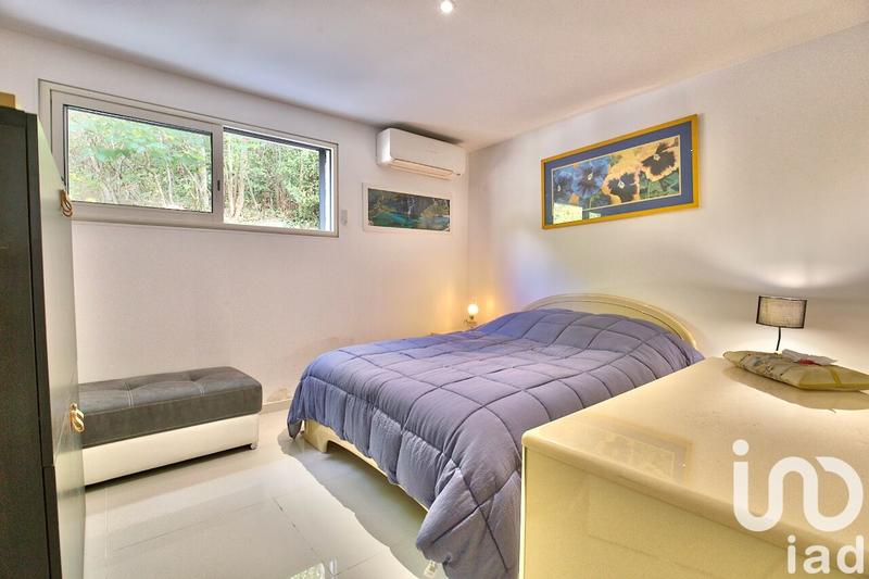 Appartement - 168 m² - 3 pièces