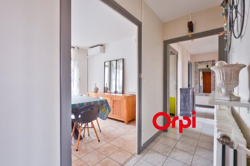 Appartement - 75 m² - 5 pièces