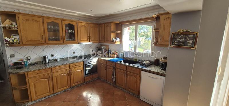 Maison - 145 m² - 7 pièces