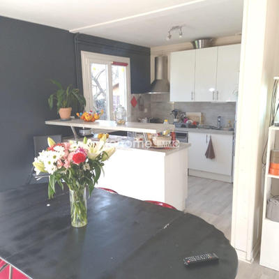 Maison - 79 m² - 3 pièces