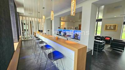 Château - 800 m² - 15 pièces