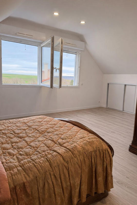 Maison traditionnelle - 130 m² - 4 pièces