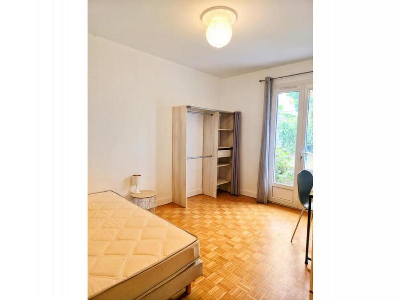 Maison - 180 m² - 10 pièces